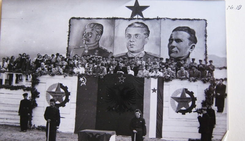 1946/Bashkimi doganor me Jugosllavinë, një akt i lartë tradhtie