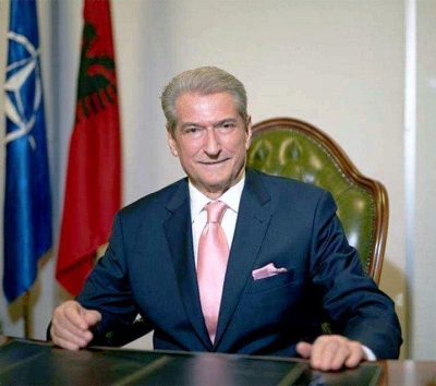 “O gëzim të madh ka sot Edvin Mafia se u nda Shqipëria nga Maqedonia e Veriut!”