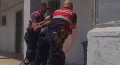Iu premtuan ndihmë refugjatëve por i dhunuan, pranga 5 shkodranëve