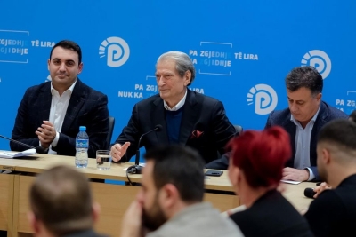 Berisha: Ra Damasku, ra Asadi, bie Tirana, bie Edvini! Pushteti dhe kryeqyteti janë ndonjëherë sinonime të njëri-tjetrit