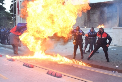 Rama i arrestoi pa prova protestuesit e 11 majit, gjykata i liroi sot