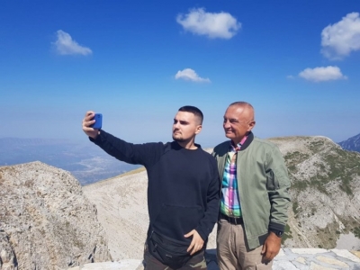 Festa e Abaz Aliut, Presidenti me të birin përshëndesin nga mali i Tomorrit
