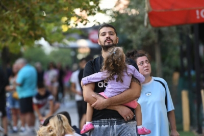 FOTO/ Tërmet i fuqishëm në Shqipëri! Qytetarët në rrugë, shkatërrohen banesa dhe biznese