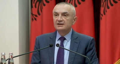 Publikoi SMS-në e diplomatit të huaj, Meta: Kambanë alarmi, tregon paaftësinë e ekspertëve ndërkombëtarë!