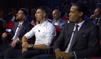 Messi, Van Dijk, Ronaldo/ UEFA surprizon me lojtarin e vitit