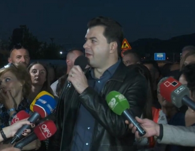 Protesta e &#039;Unazës së Re&#039;/ Basha: Luftojmë për fëmijët tuaj, për shenjtërinë e pronës dhe për ligj