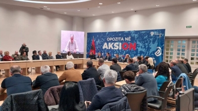 Berisha- intelektualëve: Thoni fjalën tuaj, shqiptarët sot janë objekt i një agresioni mafioz e mediatik