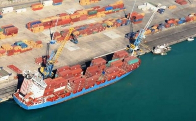 Një anije ruse me grurë në portin e Durrësit, e bllokuar prej 20 ditësh