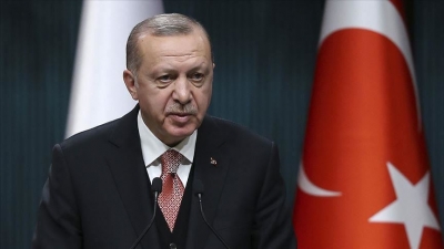 “Të shkatërroj ekonominë nëse i kalon limitet”, Trump i drejtohet Erdoganit për Sirinë