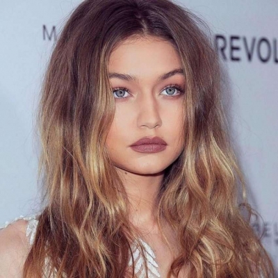 Gigi Hadid mahnitëse në Rio de Janeiro