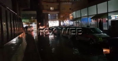 Rikthehen përmbytjet, Durrësi nën pushtetin e ujit (VIDEO)