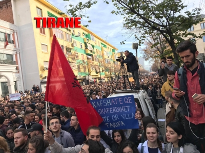 Skandal heshtja e rektorëve për protestën e studentëve