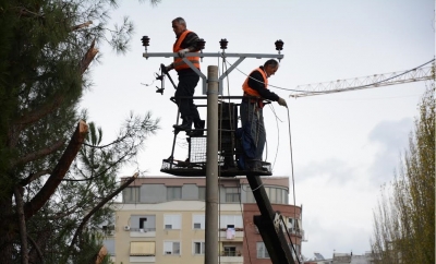 Tirana pa drita dy ditët në vijim, ja zonat dhe oraret kur do të stakohet rryma