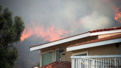 Zjarret në SHBA, evakuohen mbi 21 mijë persona