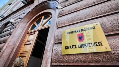 Kushtetuesja: Nuk kemi shqyrtuar ‘arrestin shtëpiak’ të kreut të opozitës