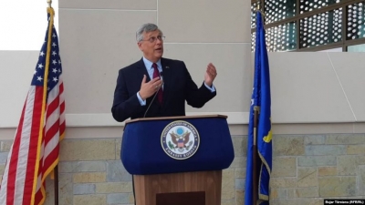 Ambasadori amerikan në Kosovë: Qytetarët votuan për fundin e korrupsionit