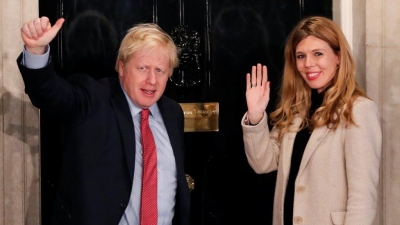 Boris Johnson, kryeministri britanik baba për herë të pestë