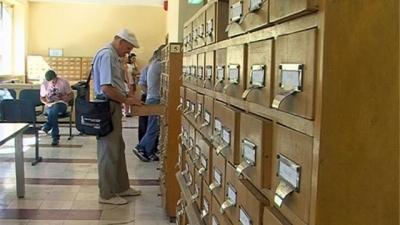 Shqiptarët “braktisin” librat, INSTAT: 86% më pak lexues në Bibliotekën Kombëtare