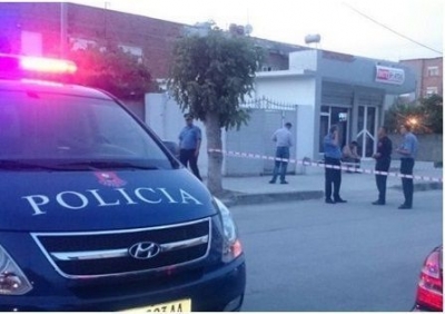 Godet me grushte policët, arrestohet 27-vjeçari në Divjakë