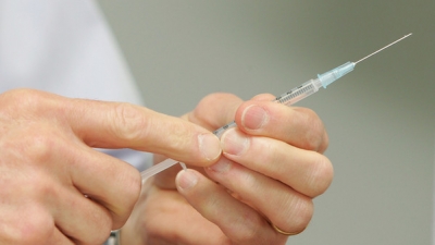 Flet Drejtoresha e ISHP-së: Ja kur fillon vaksinimi…