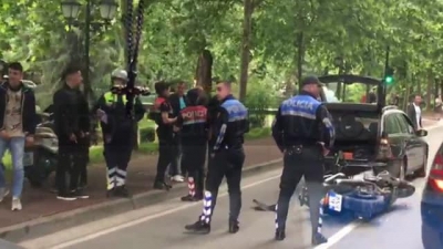 Tiranë/ Makina përplas motorrin, 1 person i plagosur