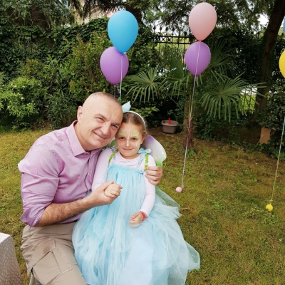 Meta: Fëmijët e Shqipërisë meritojnë të rriten në paqe dhe begati