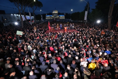 “Në shesh ishin 500 mijë qytetarë”- Ish-kryeministri flet për protestën:I futën tmerrin në shpirt dhe lepurin në bark