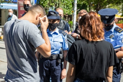 Pa maska në rrugë, në 3 ditë Policia vë 1191 gjoba