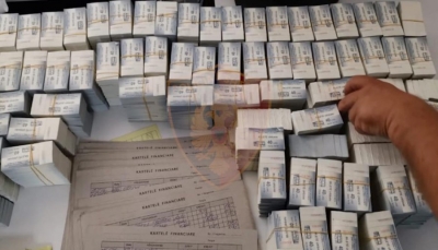 Arrestohen 4 pronarë të transportit publik në Tiranë, bileta urbani të falsifikuara