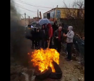 Bregu i Lumit proteston me zjarr ndaj pushtetit: Hajdeni po jua mbajti!