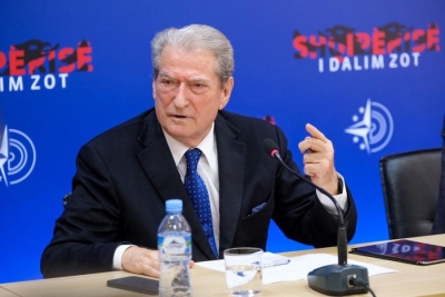 'Edi Rama dhe Yuri Kim mendojnë se pasi dështuan me bravën, do ta ringjallin Bashën me vulën'