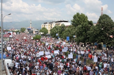 Vazhdojnë tensionet në Mali të Zi për ligjin e lirive fetare, kisha ortodokse çdo ditë protesta