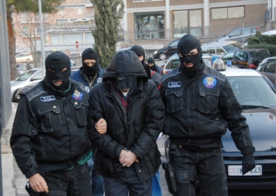 Forcat speciale italiane bëjnë punën e policisë shqiptare, arrestojnë dy të shumëkërkuar