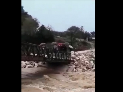 Mblidhen emergjencat civile për Jugun, ura rrezikon shembjen