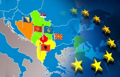 Reuters: Ndryshimi i kufijve në Ballkanin perëndimor, i rrezikshëm. BE të flasë