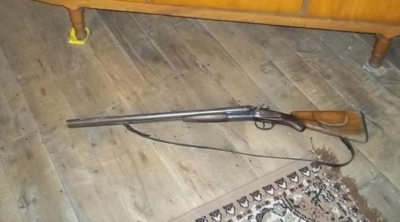 Vetëvritet me armë gjahu në banesë një 55-vjeçar nga Kuçova
