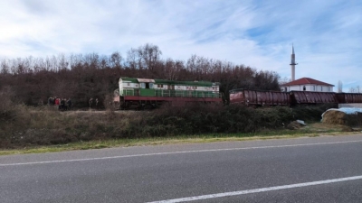 Del nga shinat treni i linjës Podgoricë - Shkodër