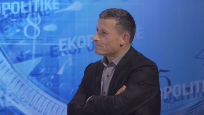 Zekthi: Universiteti i Tiranës i drejtuar me tarafe prej 30 vjetësh