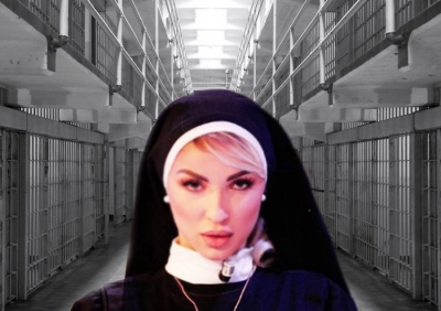 I dënuari për vrasje i fiksuar pas moderatores/ 'Më dërgonte çdo fundjavë lule'