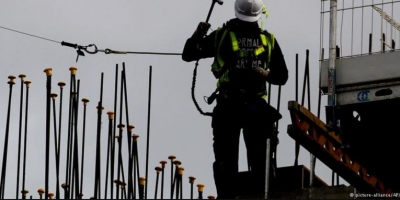 Intervista në “Deutsche Welle”: Pse vonohet zbatimi i ligjit për fuqinë punëtore në Gjermani