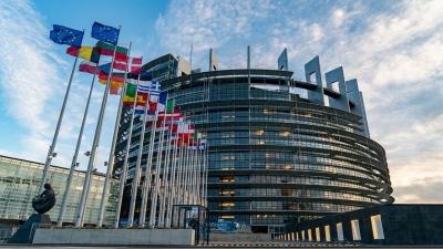‘Ja raporti i Komisionit Europian që paralajmëron rikthimin e vizave’