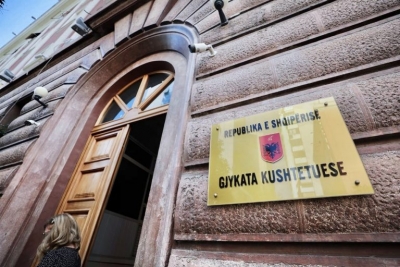 Kushtetuesja pezullon gjykimin dhe çon në Venecia votimet e 30 qershorit 2019