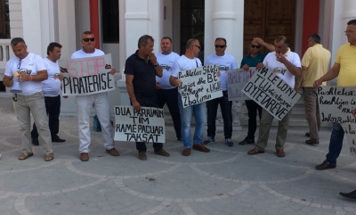 1 Majit, taksistët e Vlorës zgjedhin të protestojnë