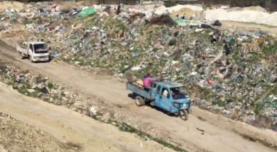 Plehrat të larta sa ndërtesat... shikoni se çfarë ndodh në qytetin shqiptar