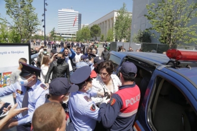 &#039;Dita e Europës ‘nderohet’ me dhunë&#039;/ Ish-deputeti: Ndodh në Shqipërinë që Rama nxorri nga Konventa e të Drejtave të Njeriut