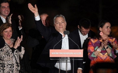 Shpartalloi të majtën në Hungari/ Viktor Orban, Kryeministri anti-Soros dhe i ashpër me BE-në