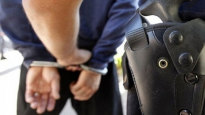 Dhunojnë një person, arrestohen babë e bir