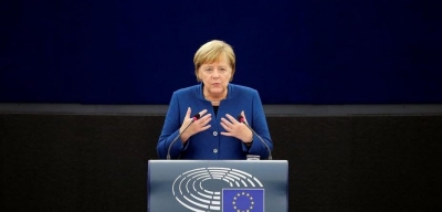Merkel flet në Strasburg: Ushtri europiane