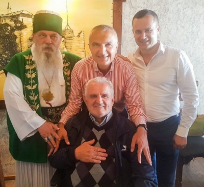 Ilir Meta dërgon një tjetër ‘mesazh’ nga malet e Krujës: “Me xha Skënderin në vendin e Skënderbeut