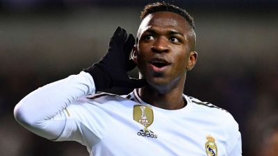 Real Madrid, Vinicius mbron veten: “Edhe Sterling pati probleme për të shënuar”